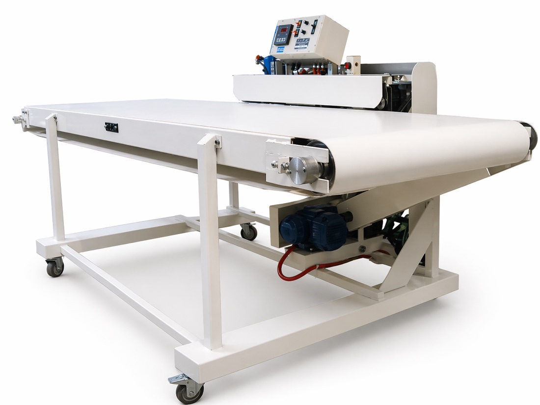 Selladora horizontal para envases plásticos flexibles pequeños y medianos